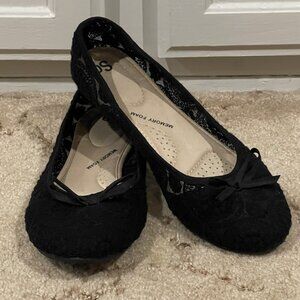 Women's Size 9 SO Flats
